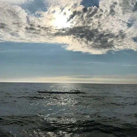 House Behind The Dunes 펜션 프레로